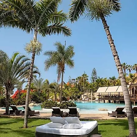 酒店 The At Bahia Del Duque 5*